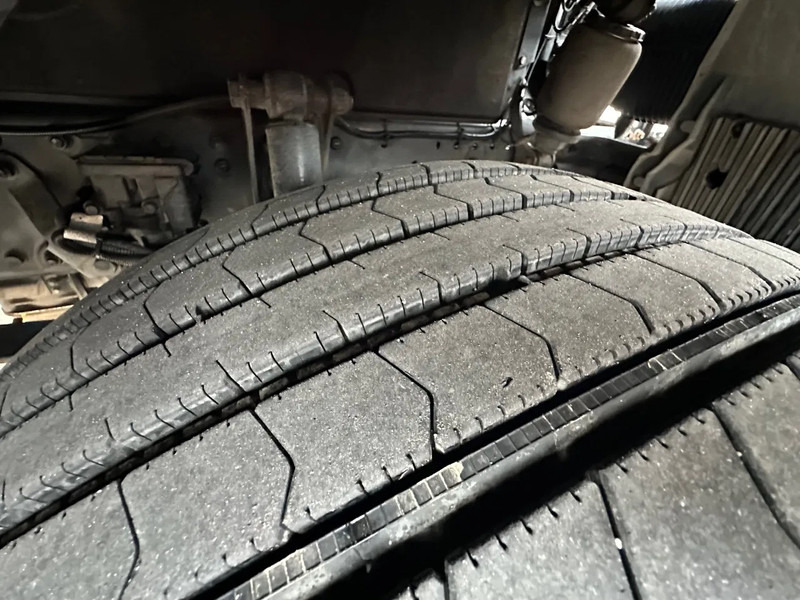 MAN TGX 26.480 / NL TRUCK / RETARDER / EURO 6 / 6X2 / LIFT+STEER AXLE / 60T - Çekici: fotoğraf 5 MAN TGX 26.480 / NL TRUCK / RETARDER / EURO 6 / 6X2 / LIFT+STEER AXLE / 60T - Çekici: fotoğraf 5