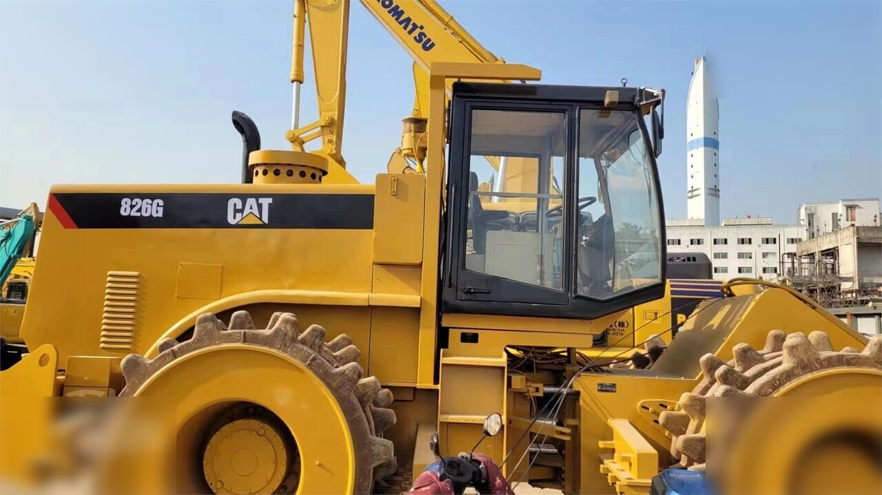 CATERPILLAR 826G - Kompaktör: fotoğraf 4 CATERPILLAR 826G - Kompaktör: fotoğraf 4