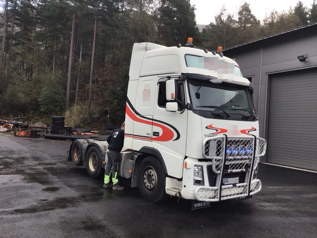 Volvo FH16 610 - Çekici: fotoğraf 2 Volvo FH16 610 - Çekici: fotoğraf 2