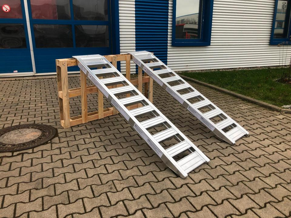 Alurampen Satz 2m 2000KG Minibagger Minilader Quad Auffahrrampe *INKL.19% MWST* - Yükleme rampası: fotoğraf 3 Alurampen Satz 2m 2000KG Minibagger Minilader Quad Auffahrrampe *INKL.19% MWST* - Yükleme rampası: fotoğraf 3