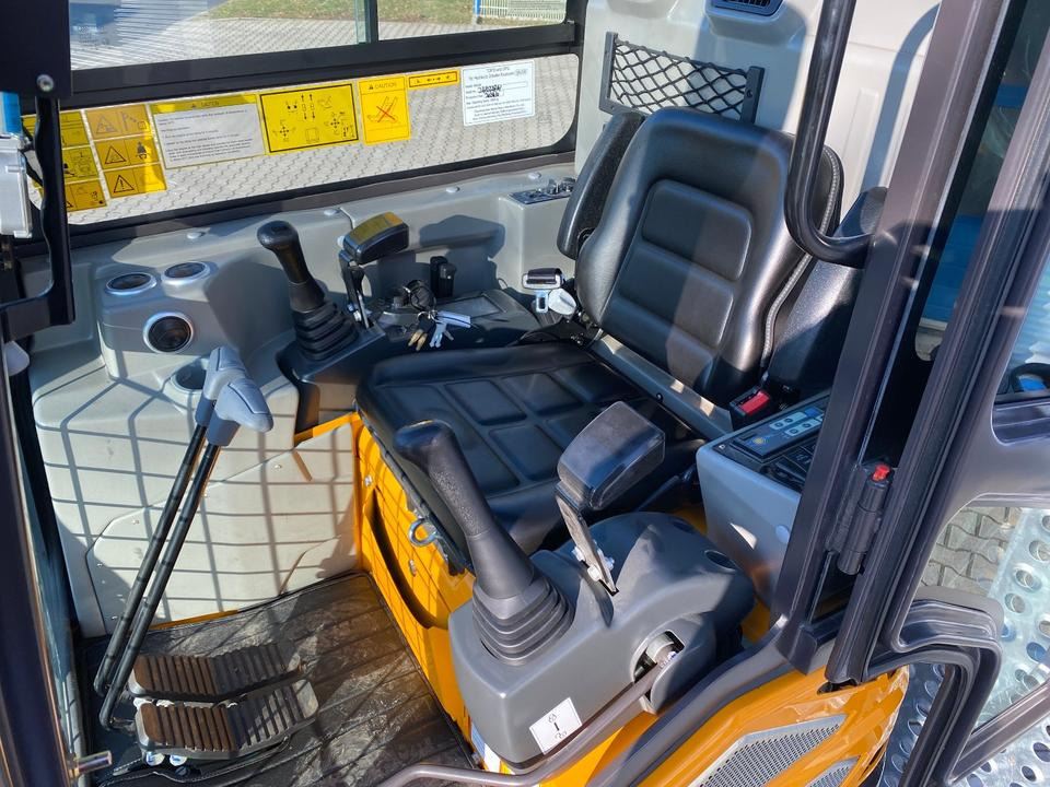 Mini ekskavatör, Römork Minibagger BK2000NKSR + Tieflader + Zubehör *INKL.19% MWST*BERGER KRAUS*KUBOTA* KLIMA*SCHWENKARM*VERSTELLFAHRWERK*: fotoğraf 9