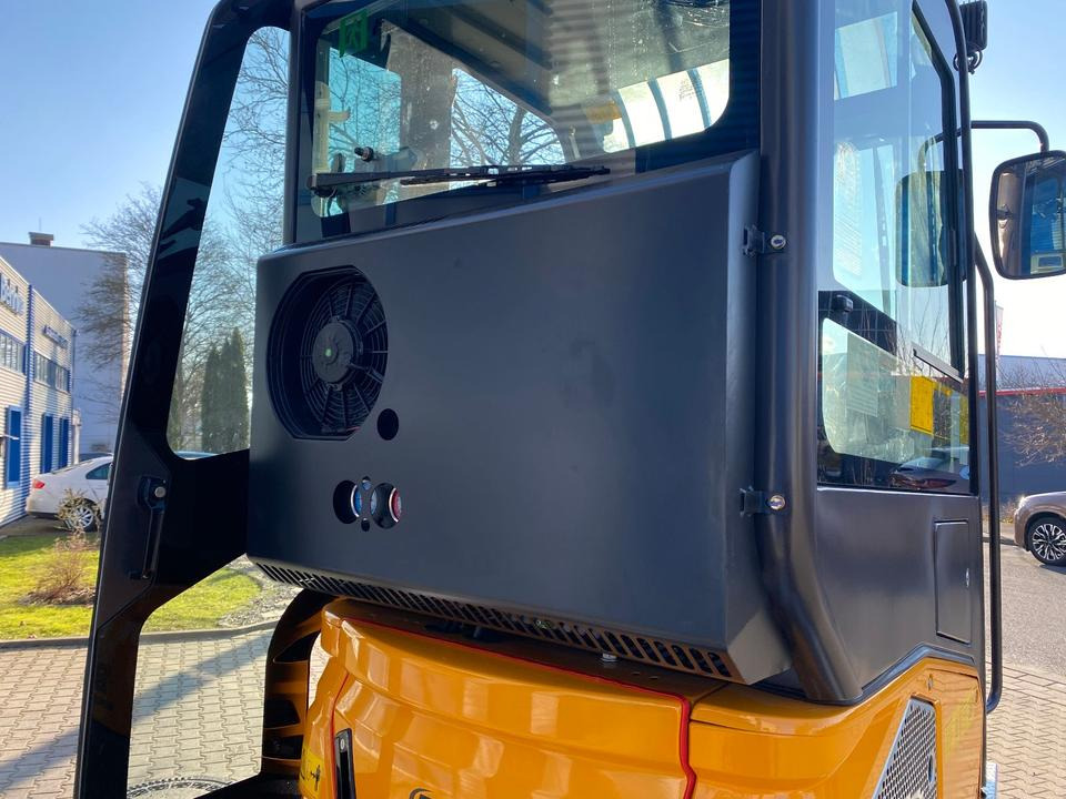 Mini ekskavatör, Römork Minibagger BK2000NKSR + Tieflader + Zubehör *INKL.19% MWST*BERGER KRAUS*KUBOTA* KLIMA*SCHWENKARM*VERSTELLFAHRWERK*: fotoğraf 17