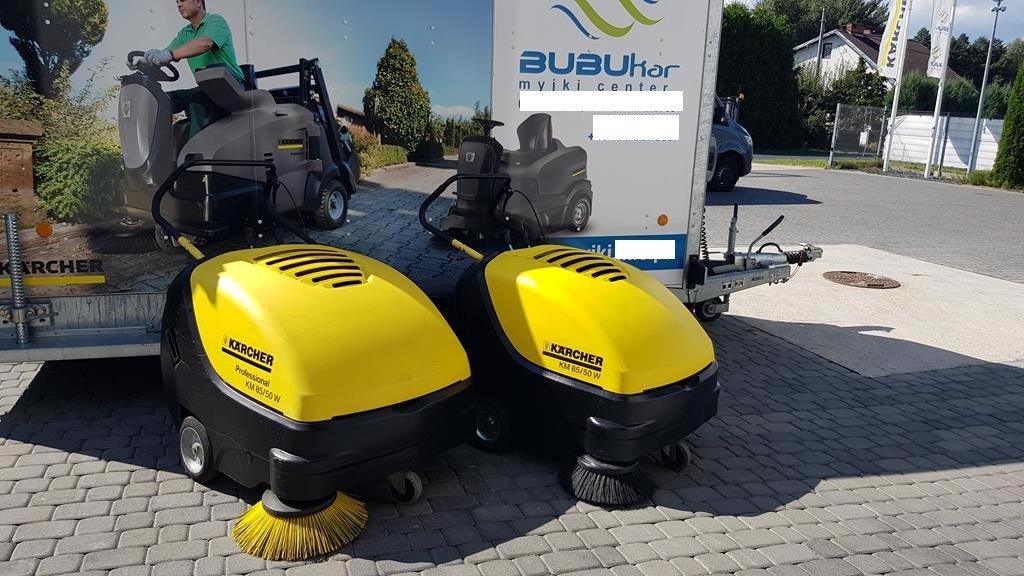 KÄRCHER KM 85/50 W P Benzin HONDA - Yer süpürme makinası: fotoğraf 1 KÄRCHER KM 85/50 W P Benzin HONDA - Yer süpürme makinası: fotoğraf 1