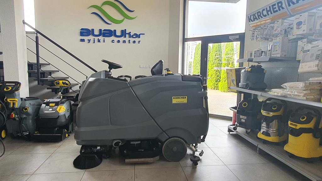 KÄRCHER Szorowarka Zamiatarka KARCHER B200 R Dose SB Serwis GWARANCJA 2019 YEAR - Zemin yıkama makinası: fotoğraf 4 KÄRCHER Szorowarka Zamiatarka KARCHER B200 R Dose SB Serwis GWARANCJA 2019 YEAR - Zemin yıkama makinası: fotoğraf 4