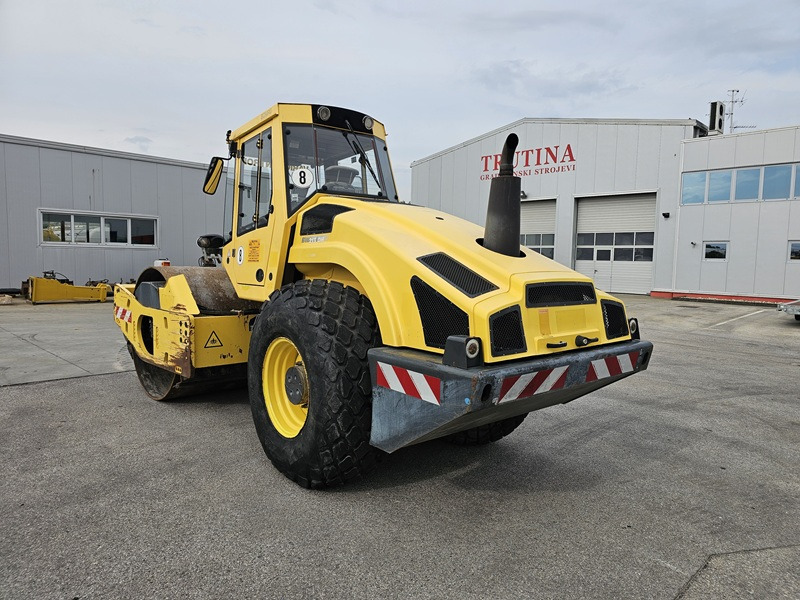 BOMAG BW213DH-4 BVC - Kompaktör: fotoğraf 2 BOMAG BW213DH-4 BVC - Kompaktör: fotoğraf 2