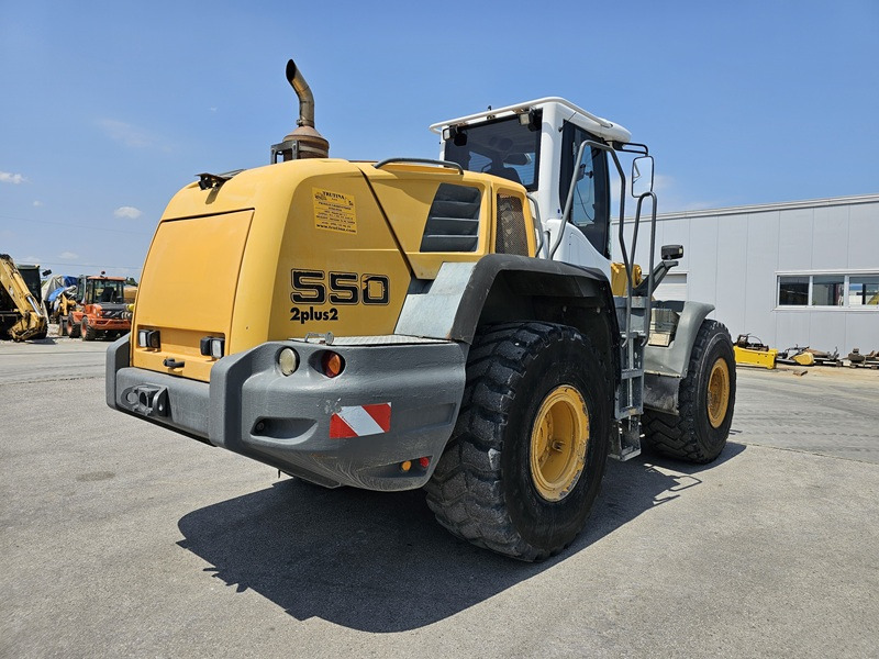 LIEBHERR L550 - Tekerlekli yükleyici: fotoğraf 4 LIEBHERR L550 - Tekerlekli yükleyici: fotoğraf 4