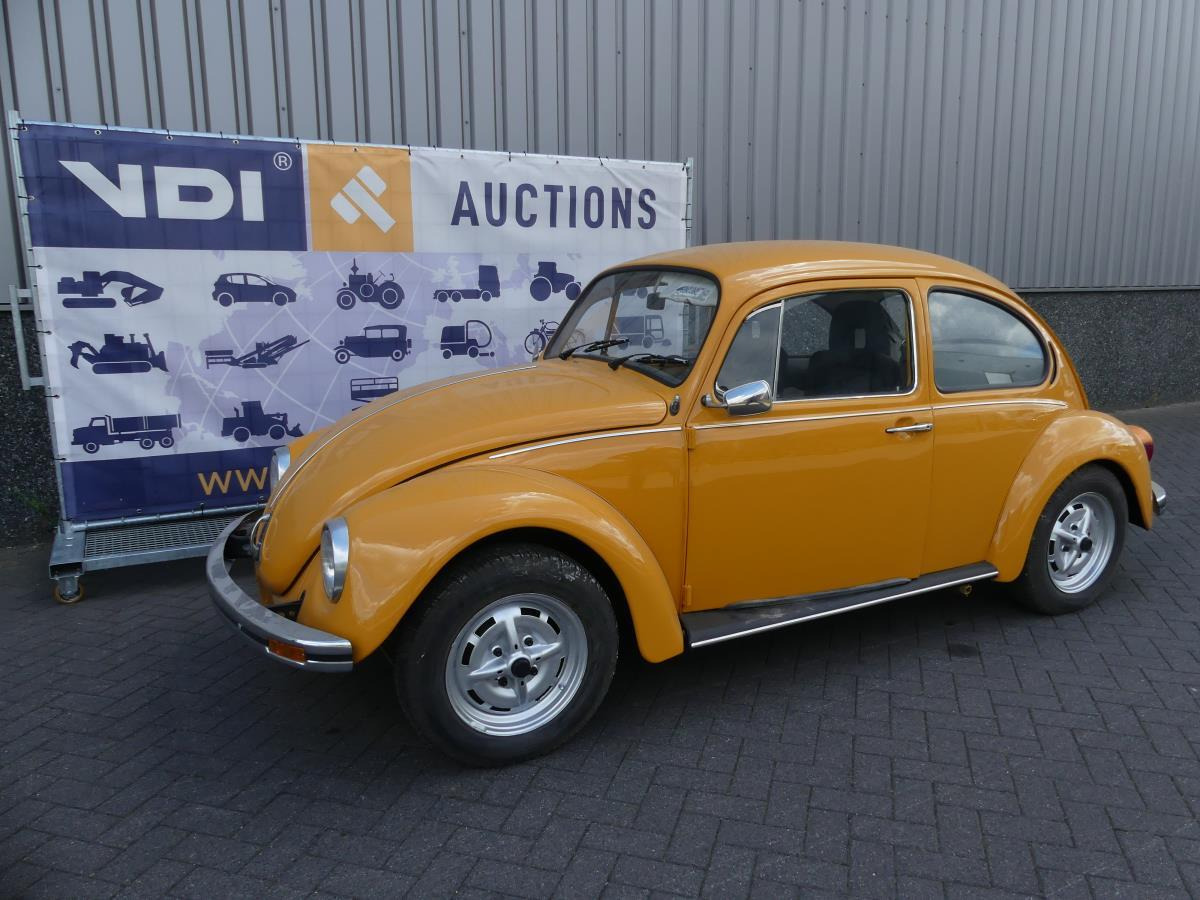 Volkswagen Käfer 111011 - Binek araba: fotoğraf 1 Volkswagen Käfer 111011 - Binek araba: fotoğraf 1