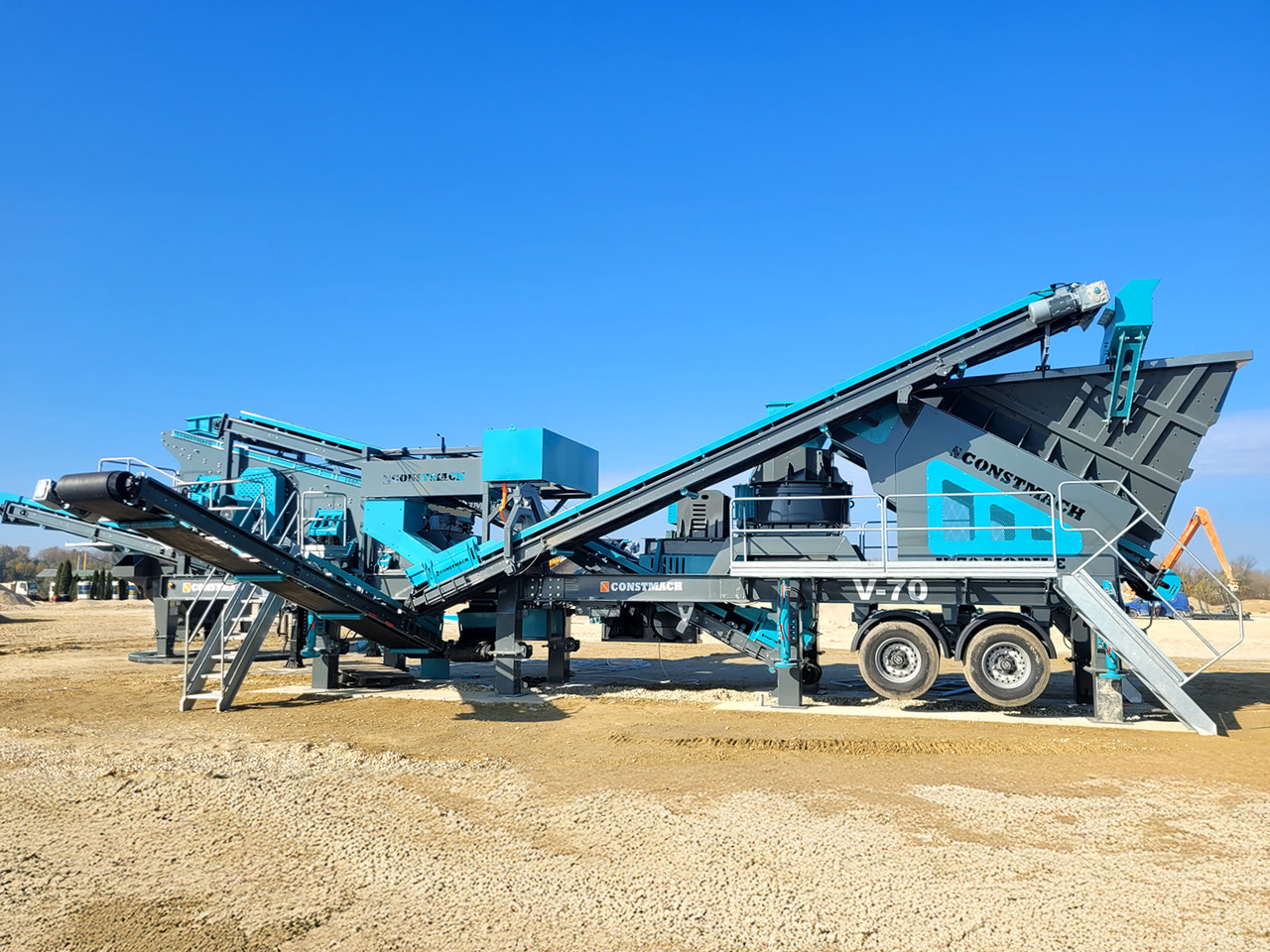 Constmach 200 T/H Capacity Vertical Shaft Mobile Crusher - Mobil konkasör tesisi: fotoğraf 2 Constmach 200 T/H Capacity Vertical Shaft Mobile Crusher - Mobil konkasör tesisi: fotoğraf 2