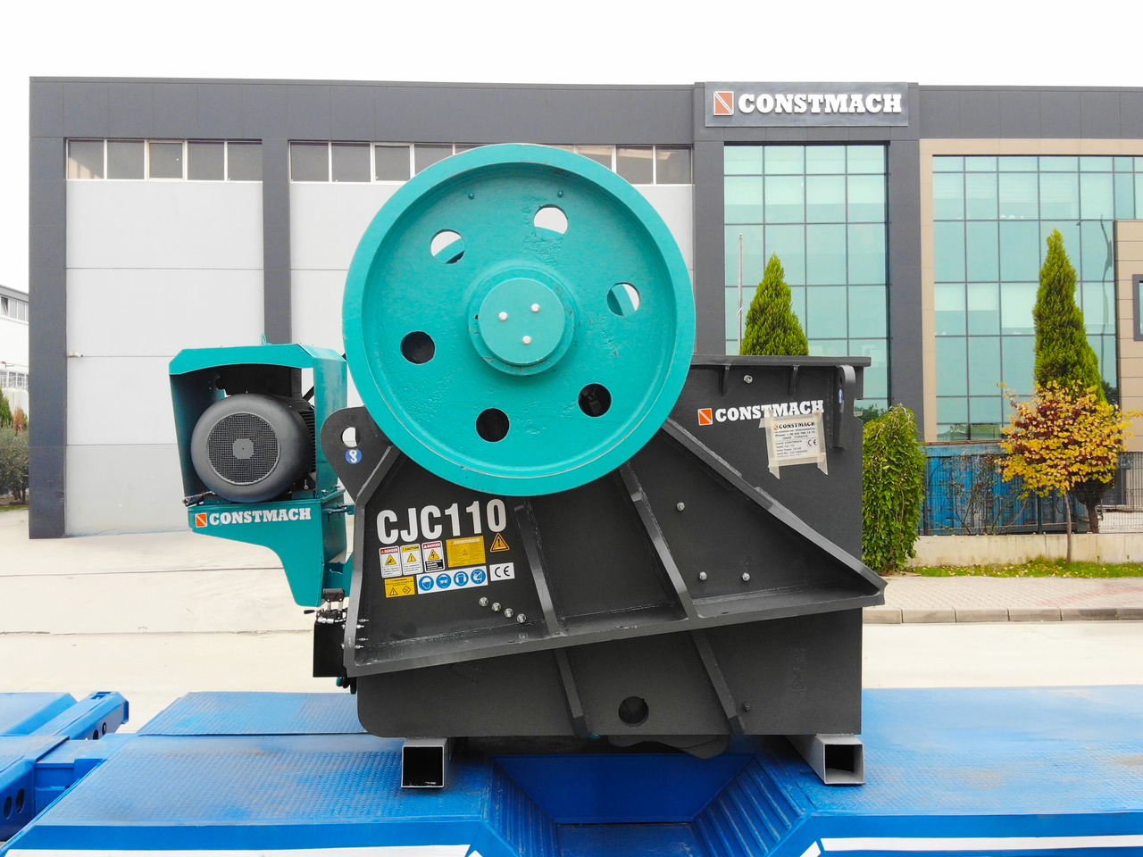 Constmach Delivery Of 60-110 Tph Jaw Crushers In Stock - Çeneli kırıcı: fotoğraf 2 Constmach Delivery Of 60-110 Tph Jaw Crushers In Stock - Çeneli kırıcı: fotoğraf 2