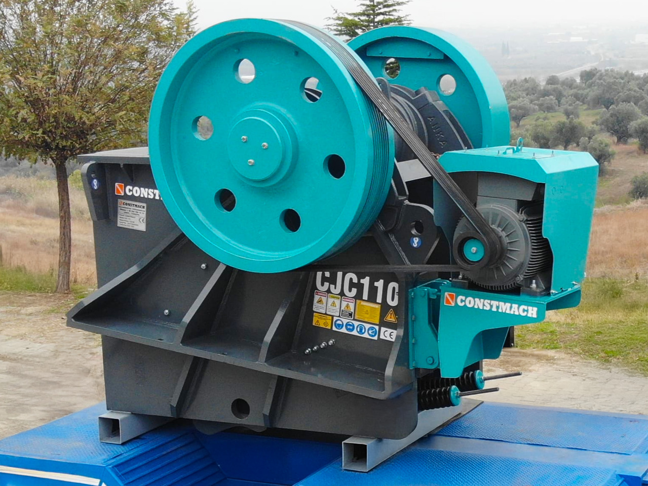 Constmach Delivery Of 60-110 Tph Jaw Crushers In Stock - Çeneli kırıcı: fotoğraf 1 Constmach Delivery Of 60-110 Tph Jaw Crushers In Stock - Çeneli kırıcı: fotoğraf 1