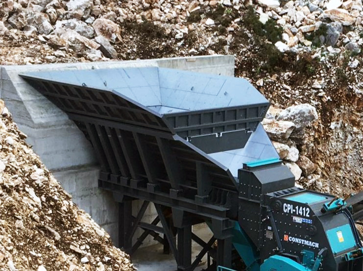 Constmach Vibrating Bunker Feeder In Capacities From 80 To 500 Tons - Madencilik makinesi: fotoğraf 1 Constmach Vibrating Bunker Feeder In Capacities From 80 To 500 Tons - Madencilik makinesi: fotoğraf 1