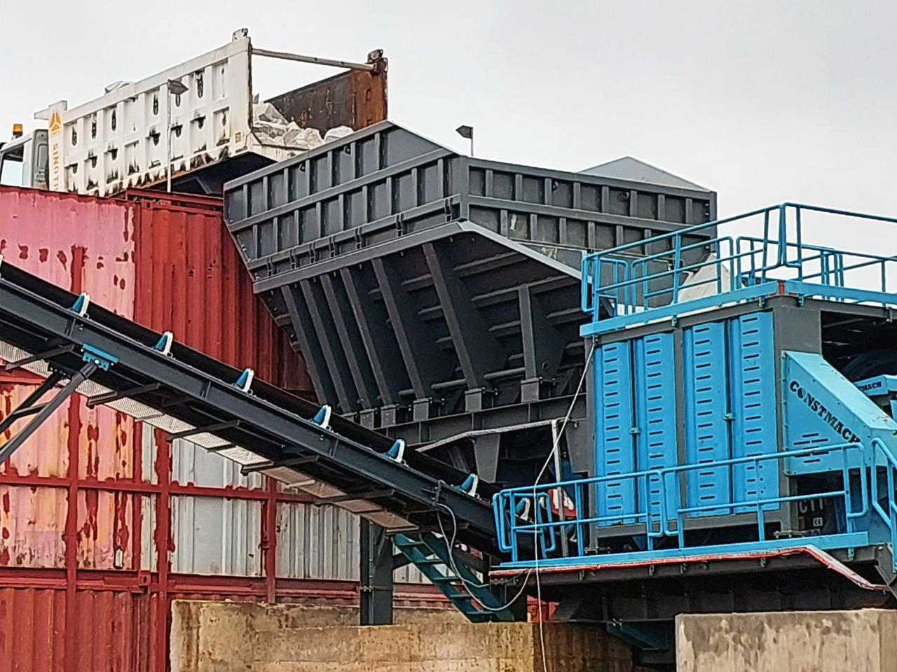 Constmach Vibrating Bunker Feeder In Capacities From 80 To 500 Tons - Madencilik makinesi: fotoğraf 3 Constmach Vibrating Bunker Feeder In Capacities From 80 To 500 Tons - Madencilik makinesi: fotoğraf 3