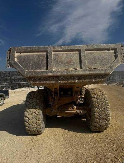 CAT 730C2 - Belden kırma kaya kamyonu: fotoğraf 4 CAT 730C2 - Belden kırma kaya kamyonu: fotoğraf 4