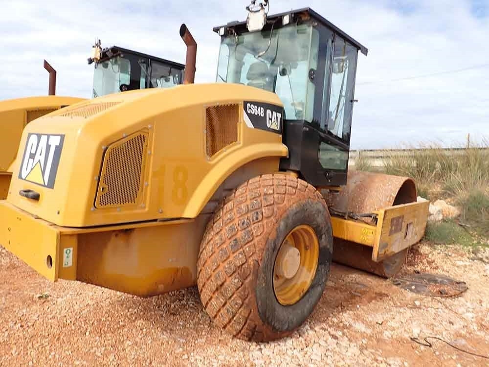 CAT CS64B - Titreşimli kompaktör: fotoğraf 4 CAT CS64B - Titreşimli kompaktör: fotoğraf 4