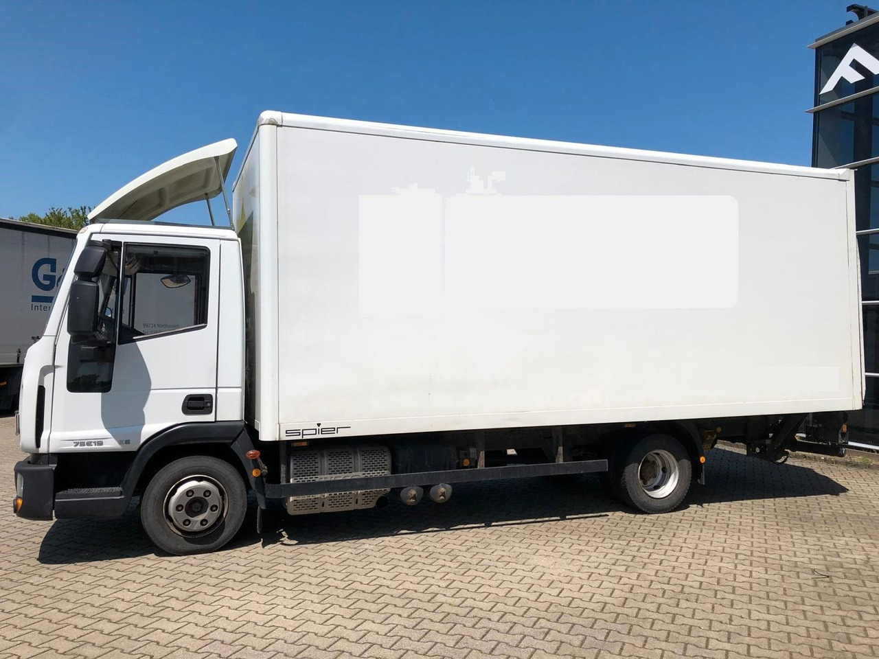 Iveco 75 E 190 Koffer*LBW*Schalter*Blatt/Luft*Klima - Kapalı kasa kamyonet: fotoğraf 5 Iveco 75 E 190 Koffer*LBW*Schalter*Blatt/Luft*Klima - Kapalı kasa kamyonet: fotoğraf 5