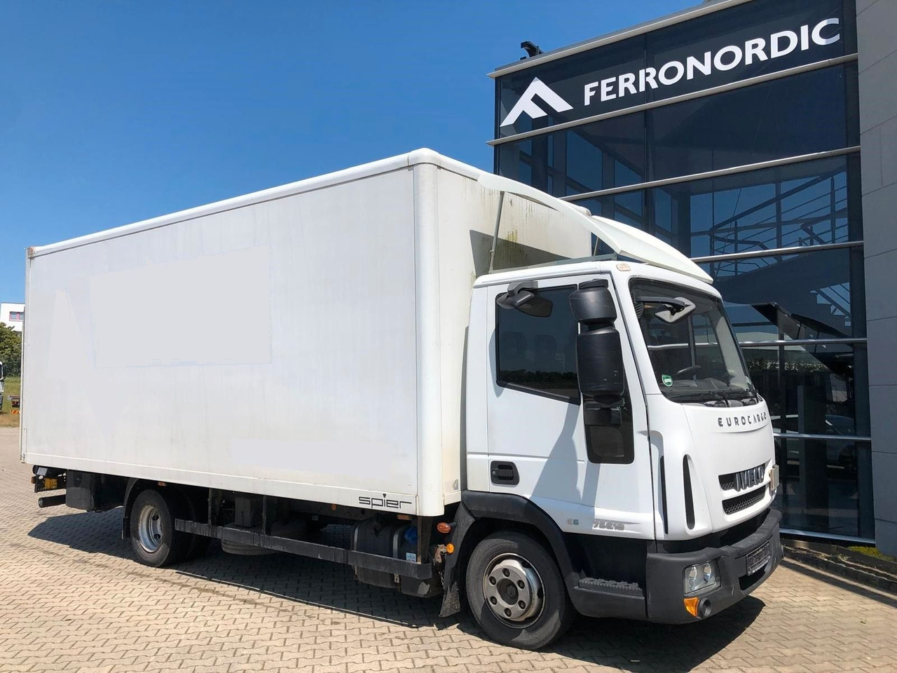 Iveco 75 E 190 Koffer*LBW*Schalter*Blatt/Luft*Klima - Kapalı kasa kamyonet: fotoğraf 1 Iveco 75 E 190 Koffer*LBW*Schalter*Blatt/Luft*Klima - Kapalı kasa kamyonet: fotoğraf 1