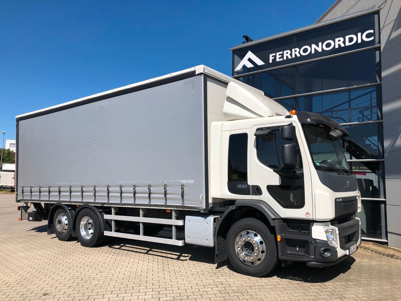 Volvo FE 350 6x2 Lenkachse*ALU*LBW*EDSCHA - Tenteli kamyon: fotoğraf 1 Volvo FE 350 6x2 Lenkachse*ALU*LBW*EDSCHA - Tenteli kamyon: fotoğraf 1