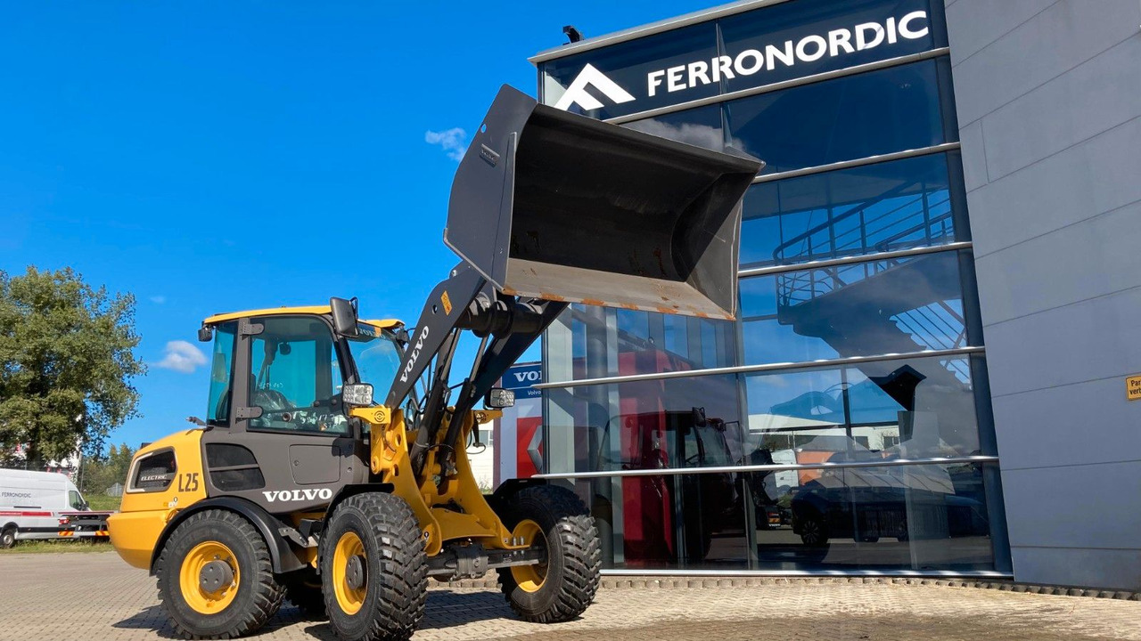 Volvo JL25H Electric *Auch Miete Volvo L25 Electric *Auch Miete*Neuzustand+22+14 kW - Tekerlekli yükleyici: fotoğraf 2 Volvo JL25H Electric *Auch Miete Volvo L25 Electric *Auch Miete*Neuzustand+22+14 kW - Tekerlekli yükleyici: fotoğraf 2