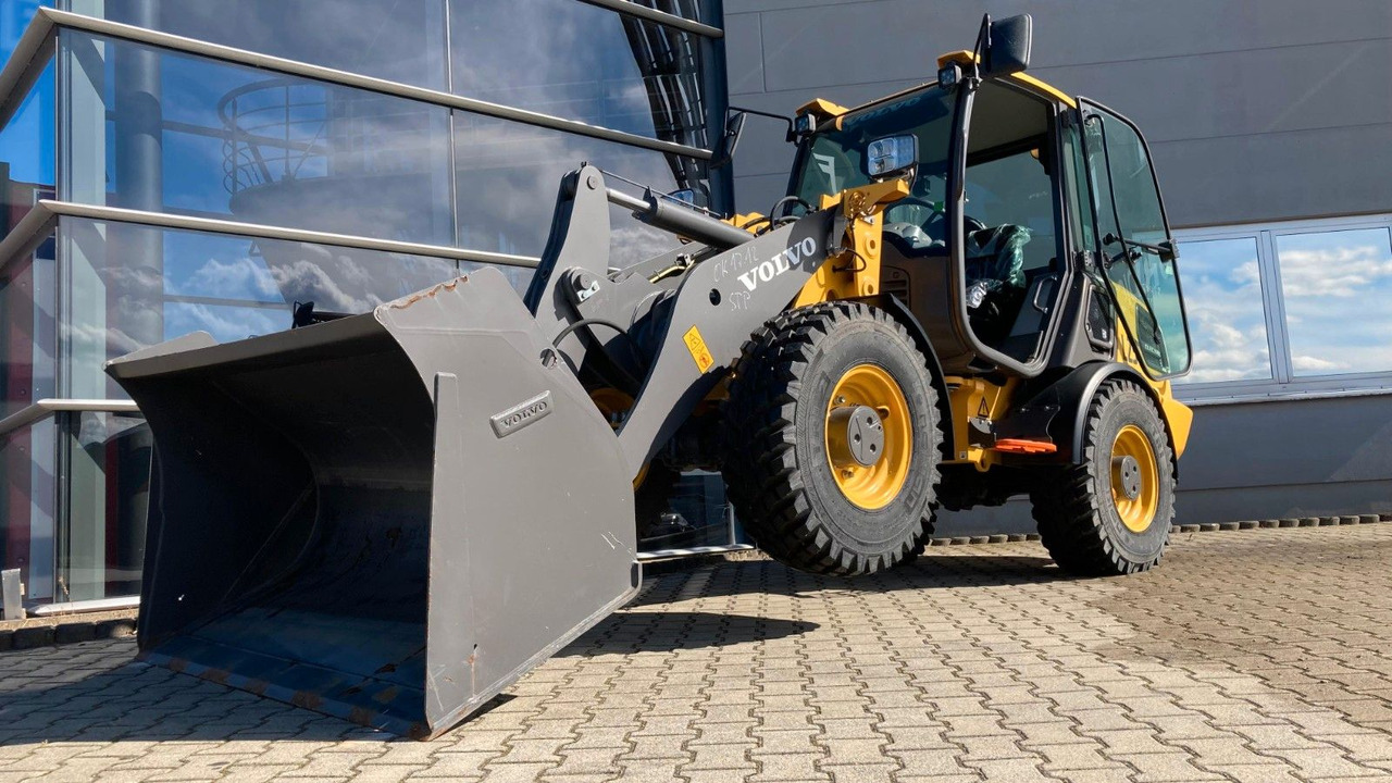 Volvo JL25H Electric *Auch Miete Volvo L25 Electric *Auch Miete*Neuzustand+22+14 kW - Tekerlekli yükleyici: fotoğraf 5 Volvo JL25H Electric *Auch Miete Volvo L25 Electric *Auch Miete*Neuzustand+22+14 kW - Tekerlekli yükleyici: fotoğraf 5