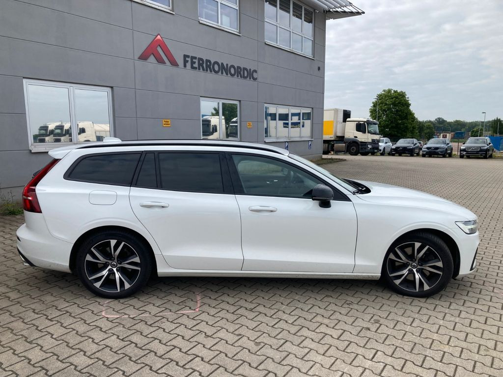 Volvo V60 T6 AWD R-Design Expression Recharge Plug-In Volvo V60 T6 AWD R-Design Expression Recharge Plug-In - Station wagon: fotoğraf 4 Volvo V60 T6 AWD R-Design Expression Recharge Plug-In Volvo V60 T6 AWD R-Design Expression Recharge Plug-In - Station wagon: fotoğraf 4