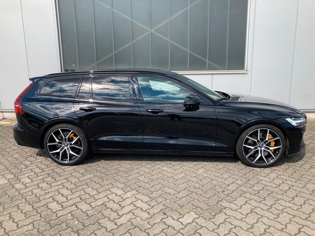 Volvo V60 T8 Polestar Engineered Plug-In Hybrid AWD - Binek araba: fotoğraf 2 Volvo V60 T8 Polestar Engineered Plug-In Hybrid AWD - Binek araba: fotoğraf 2