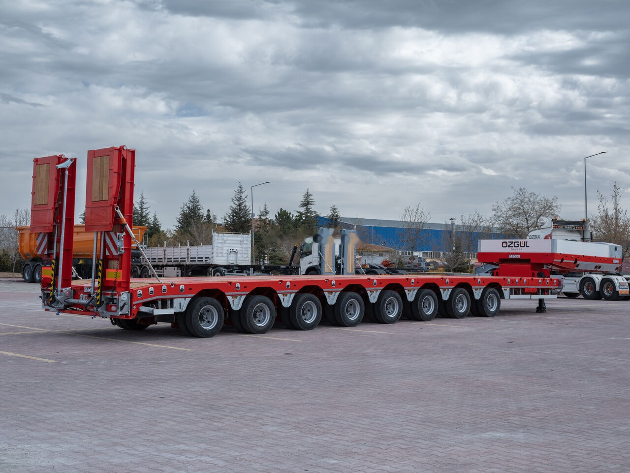 Özgül 8 AXLE LOWBED SEMI TRAILER - Alçak çerçeveli platform dorse: fotoğraf 1 Özgül 8 AXLE LOWBED SEMI TRAILER - Alçak çerçeveli platform dorse: fotoğraf 1