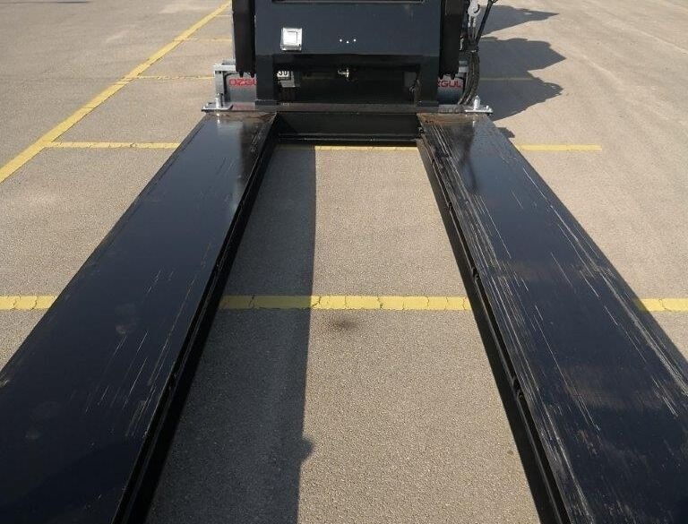 Özgül LOW LOADER LOVBED - Alçak çerçeveli platform dorse: fotoğraf 4 Özgül LOW LOADER LOVBED - Alçak çerçeveli platform dorse: fotoğraf 4