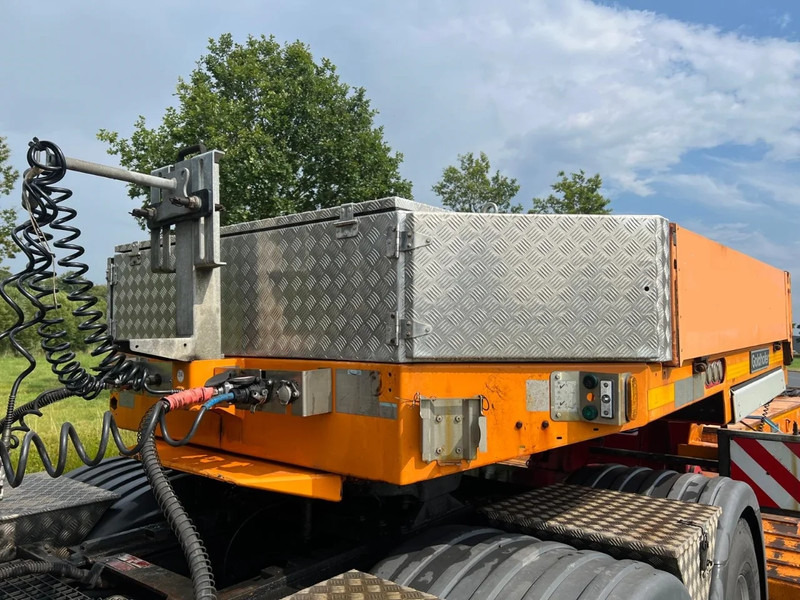 Goldhofer STZ VKL3 34/80 A Low Loader - Alçak çerçeveli platform dorse: fotoğraf 5 Goldhofer STZ VKL3 34/80 A Low Loader - Alçak çerçeveli platform dorse: fotoğraf 5