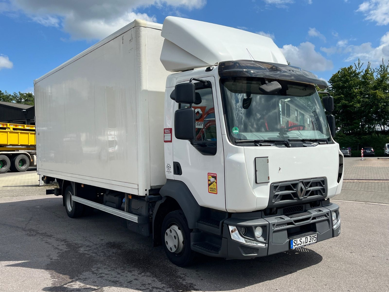 Renault D7.5 210 Kofferaufbau mit LBW - Kapalı kasa kamyonet: fotoğraf 3 Renault D7.5 210 Kofferaufbau mit LBW - Kapalı kasa kamyonet: fotoğraf 3