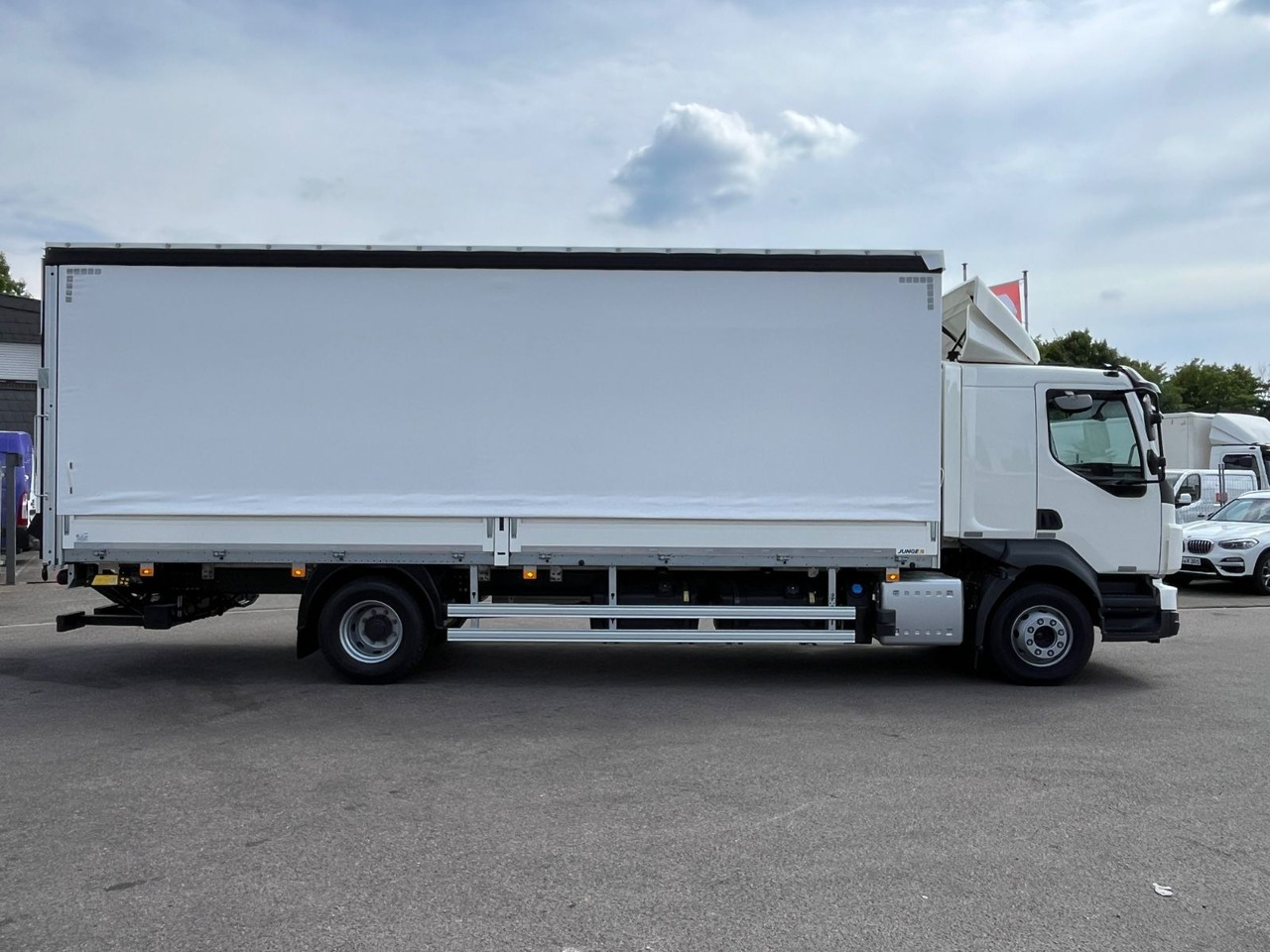 Volvo FL 14.245 Junge Schiebeplanenaufbau LBW - Tenteli kamyon: fotoğraf 3 Volvo FL 14.245 Junge Schiebeplanenaufbau LBW - Tenteli kamyon: fotoğraf 3