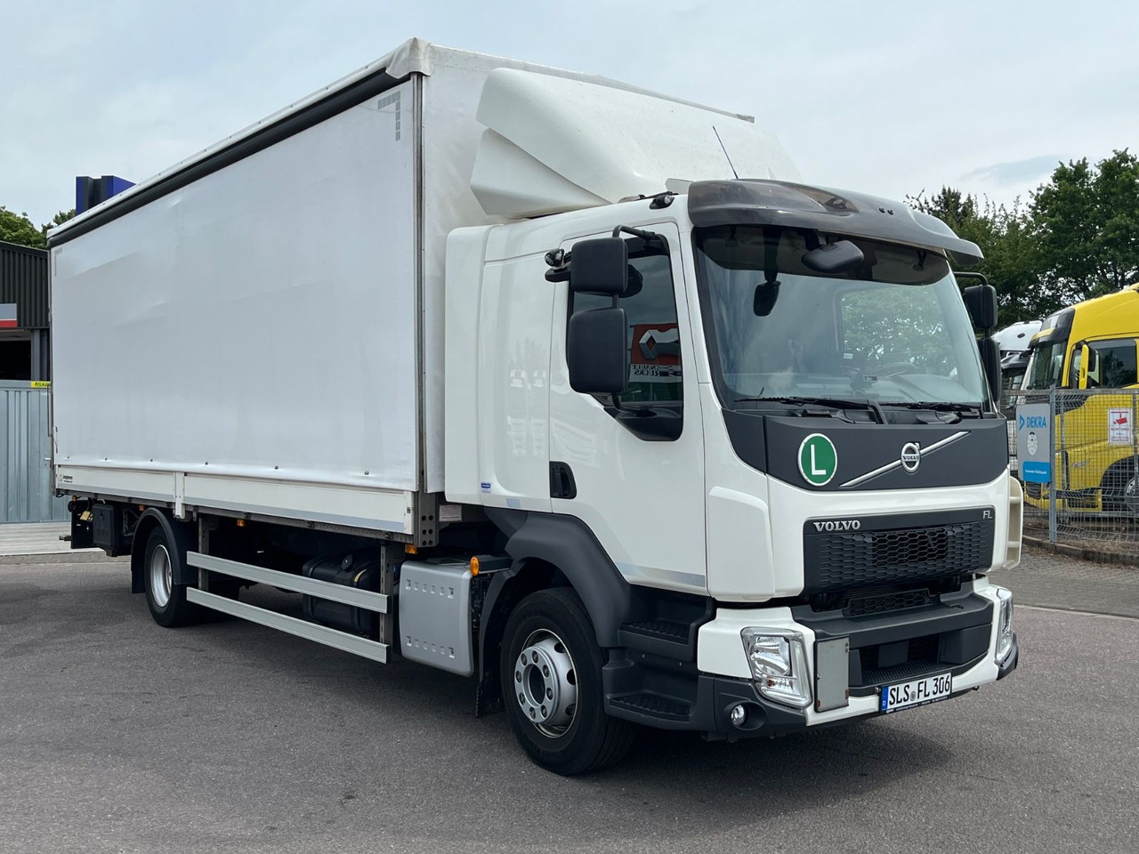 Volvo FL 14.245 Junghanns Schiebeplane LBW - Tenteli kamyon: fotoğraf 3 Volvo FL 14.245 Junghanns Schiebeplane LBW - Tenteli kamyon: fotoğraf 3