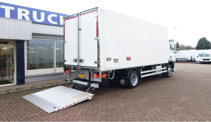 DAF CF 260 CF 260 FA Carrier Supra 450 Nordic, Dhollandia 1500 kg - Refrijeratör kamyon: fotoğraf 3 DAF CF 260 CF 260 FA Carrier Supra 450 Nordic, Dhollandia 1500 kg - Refrijeratör kamyon: fotoğraf 3