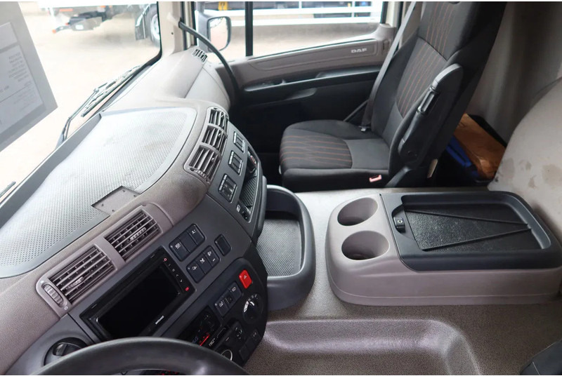 DAF CF 290 FA Bak+ klep Dhollandia 2000 kg - Kapalı kasa kamyon: fotoğraf 5 DAF CF 290 FA Bak+ klep Dhollandia 2000 kg - Kapalı kasa kamyon: fotoğraf 5