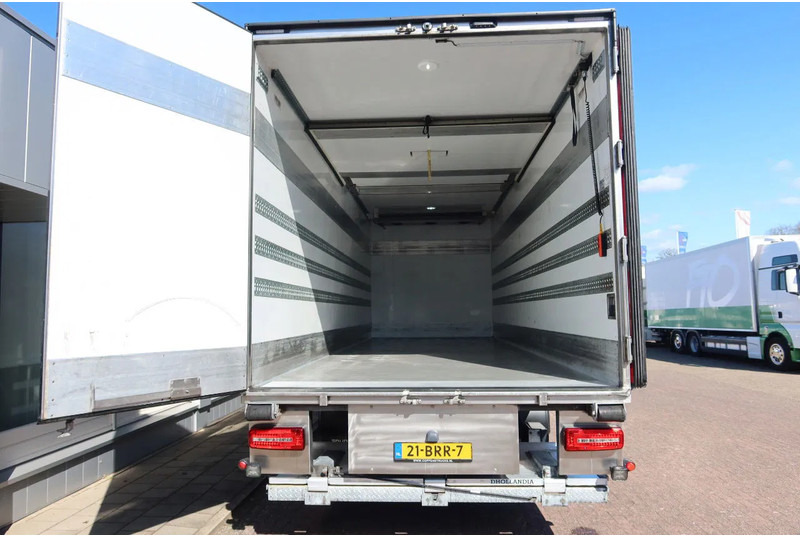 DAF CF 300 Koel/Vries Carrier iceland + Dhollandia 2500KG klep trenn wand - Refrijeratör kamyon: fotoğraf 3 DAF CF 300 Koel/Vries Carrier iceland + Dhollandia 2500KG klep trenn wand - Refrijeratör kamyon: fotoğraf 3