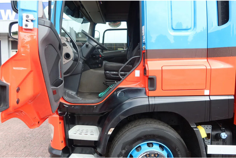 DAF CF 410 Bakwagen + DHollandia 2000kg !!6 Stuks in Voorraad!! - Kapalı kasa kamyon: fotoğraf 5 DAF CF 410 Bakwagen + DHollandia 2000kg !!6 Stuks in Voorraad!! - Kapalı kasa kamyon: fotoğraf 5