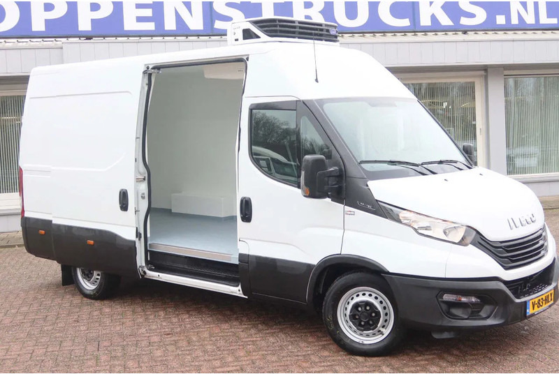 Iveco Daily 35S16 Koelen/vriezen/verwarmen Carrier Xarios 350 + nacht aansluiting 220 volt - Frigorifik kamyonet: fotoğraf 3 Iveco Daily 35S16 Koelen/vriezen/verwarmen Carrier Xarios 350 + nacht aansluiting 220 volt - Frigorifik kamyonet: fotoğraf 3