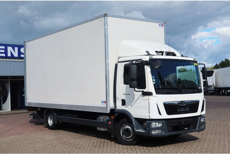 MAN TGL 12.250 Bakwagen + Laadklep DHollandia 2000 kg - Kapalı kasa kamyon: fotoğraf 2 MAN TGL 12.250 Bakwagen + Laadklep DHollandia 2000 kg - Kapalı kasa kamyon: fotoğraf 2