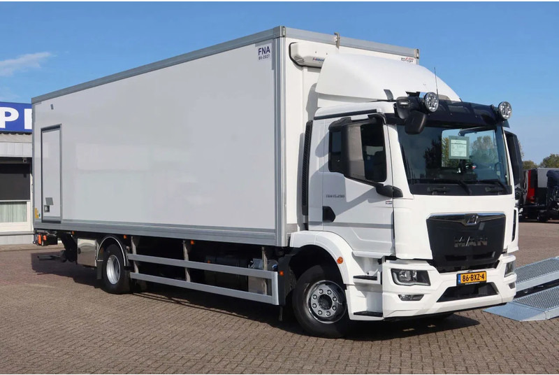 MAN TGM 15.290 Bak + klep Full air suspension Euro 6 Automaat - Kapalı kasa kamyon: fotoğraf 2 MAN TGM 15.290 Bak + klep Full air suspension Euro 6 Automaat - Kapalı kasa kamyon: fotoğraf 2