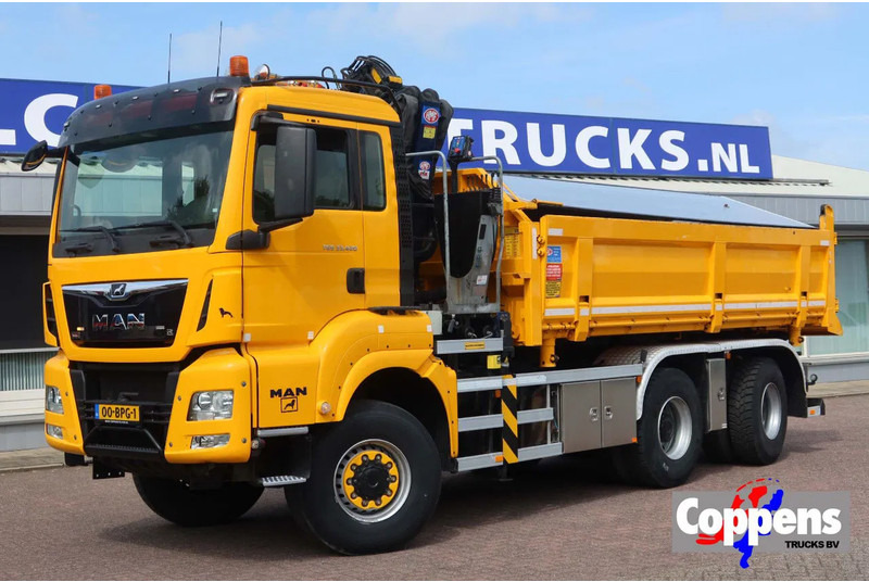 MAN TGS 33.420 2 Zijdige kipper + kraan 6x6 Stuur as - Vinçli kamyon: fotoğraf 1 MAN TGS 33.420 2 Zijdige kipper + kraan 6x6 Stuur as - Vinçli kamyon: fotoğraf 1
