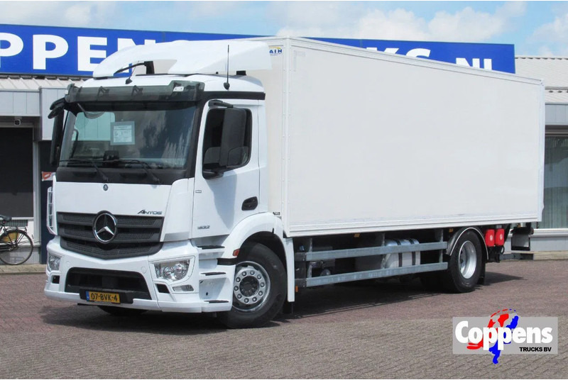 Mercedes-Benz Actros 1832 1832 LL 4x2 - Kapalı kasa kamyon: fotoğraf 1 Mercedes-Benz Actros 1832 1832 LL 4x2 - Kapalı kasa kamyon: fotoğraf 1