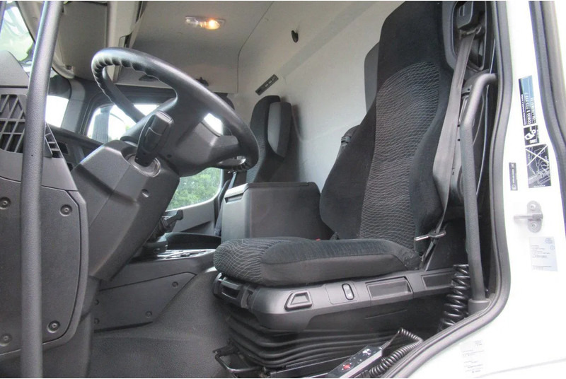 Mercedes-Benz Actros 1832 1832 LL 4x2 - Kapalı kasa kamyon: fotoğraf 5 Mercedes-Benz Actros 1832 1832 LL 4x2 - Kapalı kasa kamyon: fotoğraf 5