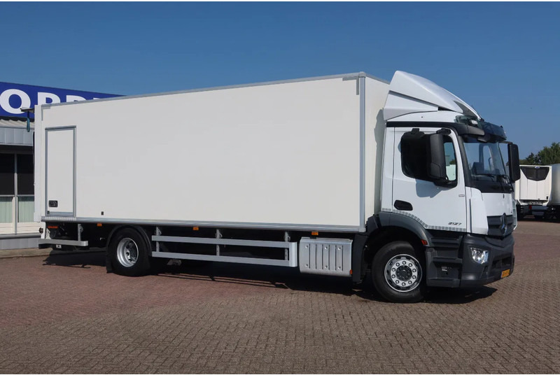 Mercedes-Benz Antos 2127 L Bak + klep 2000 kg Euro 6 - Kapalı kasa kamyon: fotoğraf 3 Mercedes-Benz Antos 2127 L Bak + klep 2000 kg Euro 6 - Kapalı kasa kamyon: fotoğraf 3