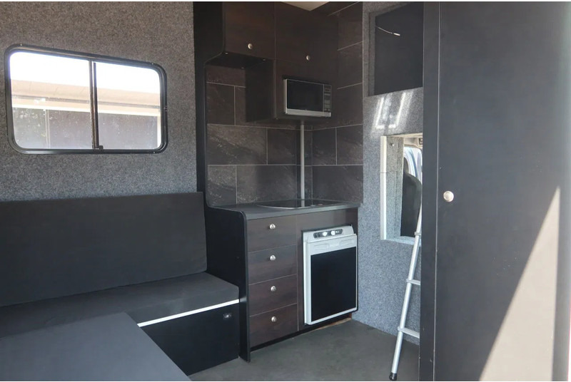 Mercedes-Benz Atego 816 L 3 Paarden/4 Ponies Nieuwe APK + nieuwe accu. - At taşıma aracı: fotoğraf 4 Mercedes-Benz Atego 816 L 3 Paarden/4 Ponies Nieuwe APK + nieuwe accu. - At taşıma aracı: fotoğraf 4
