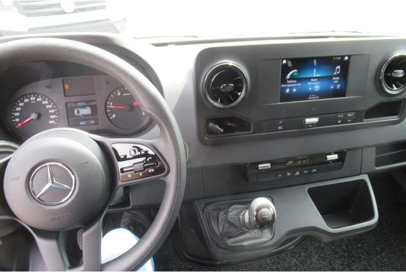 Mercedes-Benz Sprinter 317 CDI Koel / Vries/ verwarmen Carrier Xarios 350 + 220 volt nacht stekkerL2/H2 - Frigorifik kamyonet: fotoğraf 5 Mercedes-Benz Sprinter 317 CDI Koel / Vries/ verwarmen Carrier Xarios 350 + 220 volt nacht stekkerL2/H2 - Frigorifik kamyonet: fotoğraf 5