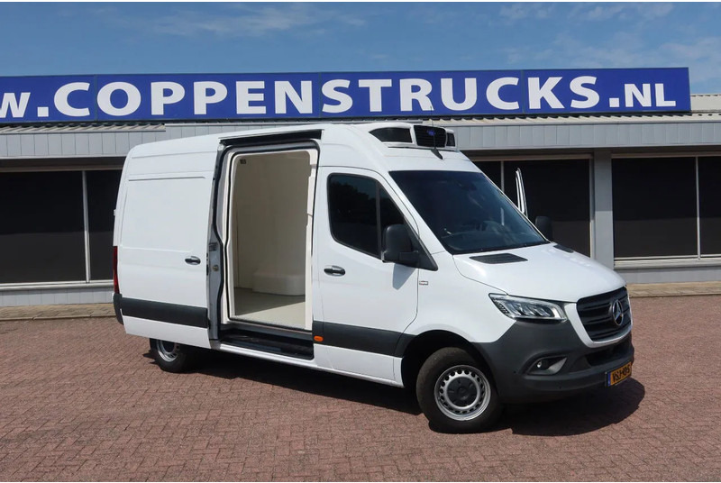 Mercedes-Benz Sprinter 317 Koel/Vries L2/H2 220 Volt stekker - Frigorifik kamyonet: fotoğraf 2 Mercedes-Benz Sprinter 317 Koel/Vries L2/H2 220 Volt stekker - Frigorifik kamyonet: fotoğraf 2