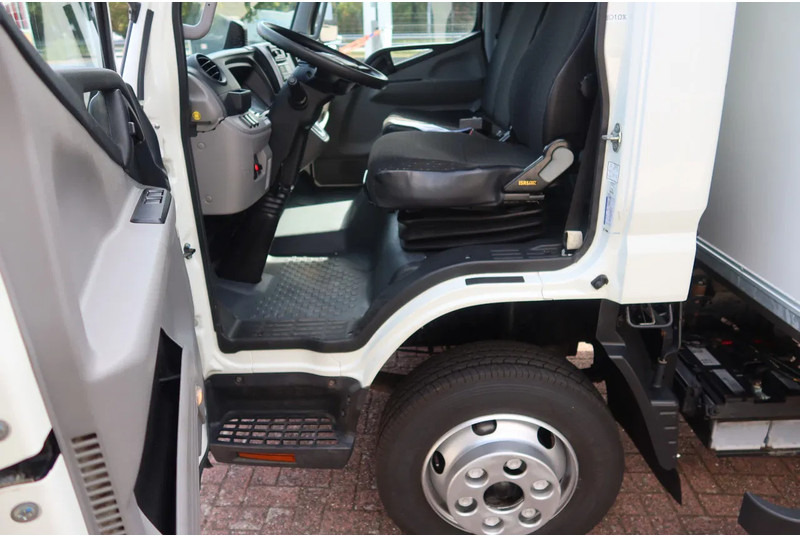 Mitsubishi Canter Mitsubishi Canter 7 C 18 + Klep 1000kg Euro 6 - Kapalı kasa kamyon: fotoğraf 5 Mitsubishi Canter Mitsubishi Canter 7 C 18 + Klep 1000kg Euro 6 - Kapalı kasa kamyon: fotoğraf 5