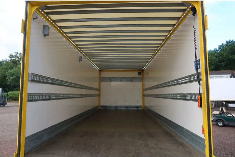 Scania P250 Bak+Klep E6 Dhollandia 1500 kg - Kapalı kasa kamyon: fotoğraf 4 Scania P250 Bak+Klep E6 Dhollandia 1500 kg - Kapalı kasa kamyon: fotoğraf 4