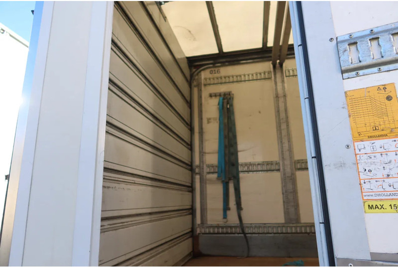 Volvo FM 420 6x2 Bak + Dhollandia klep 1500 kg + Aanhanger 94-WS-TS - Kapalı kasa kamyon: fotoğraf 4 Volvo FM 420 6x2 Bak + Dhollandia klep 1500 kg + Aanhanger 94-WS-TS - Kapalı kasa kamyon: fotoğraf 4