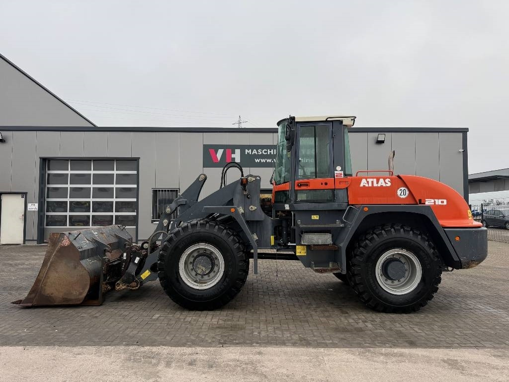 Atlas L 210 - Tekerlekli yükleyici: fotoğraf 2 Atlas L 210 - Tekerlekli yükleyici: fotoğraf 2