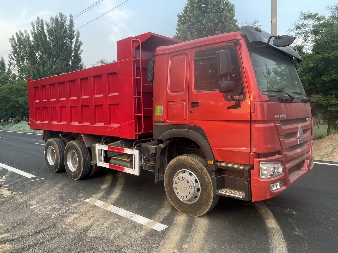 6X4 SINOTRUK HOWO DUMP TRUCK TIPPER 2020 - Damperli kamyon: fotoğraf 1 6X4 SINOTRUK HOWO DUMP TRUCK TIPPER 2020 - Damperli kamyon: fotoğraf 1